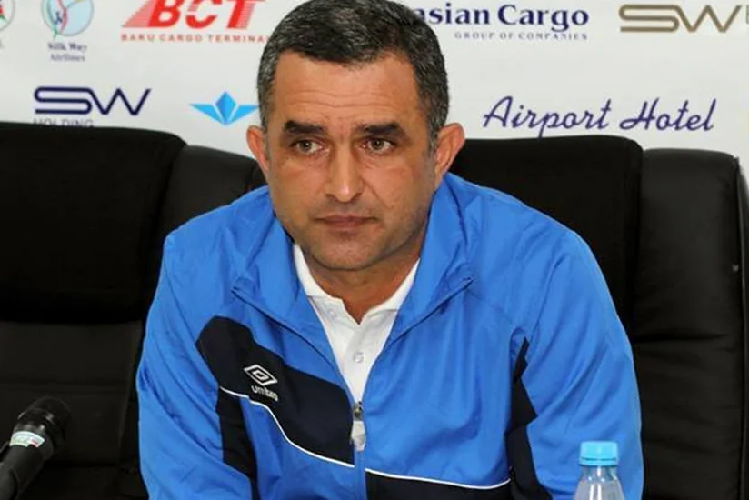 AZAL-ın baş məşqçisi: Futbolçulara maaş verə bilmiriksə, meydanın süni örtüyünü necə dəyişək?