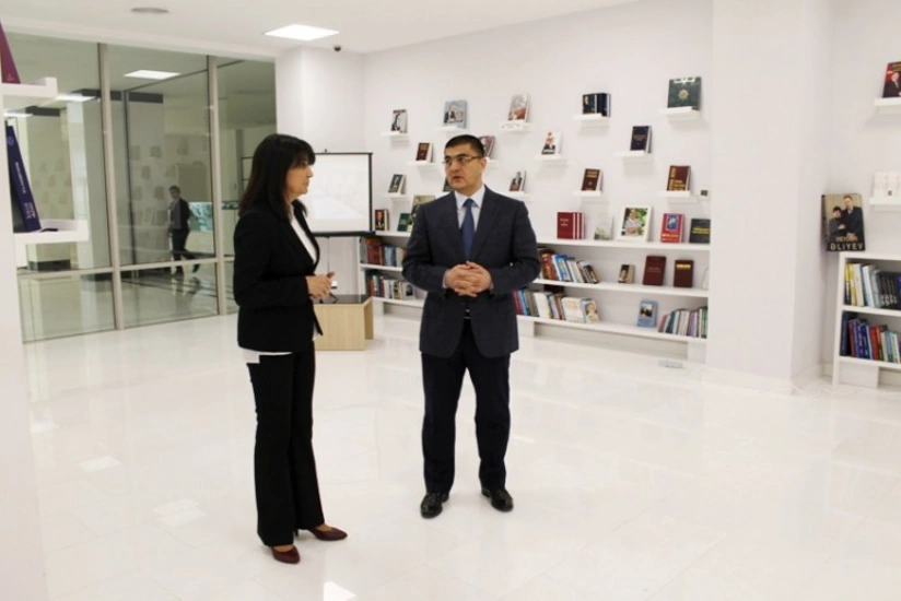 ​Türkmənistan səfiri Mərkəzi Elmi Kitabxanada olub