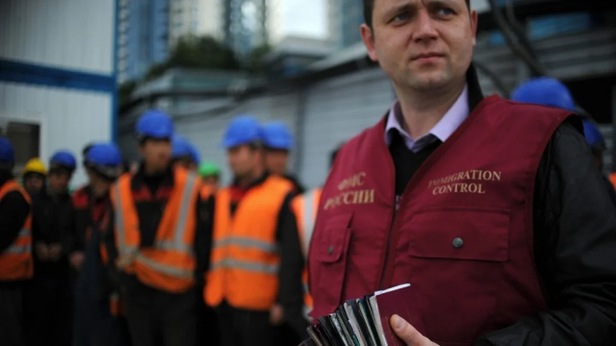 В Кремле обсуждается тема упрощения въезда мигрантов