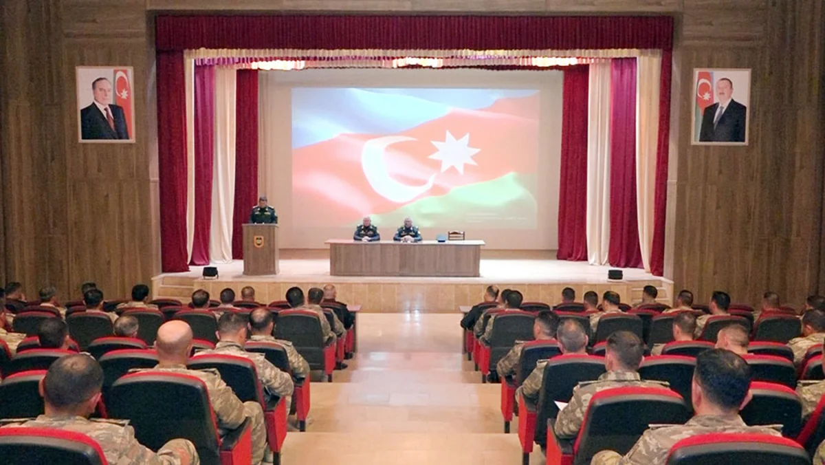 Azerbaijani exclave holds command training for battalion, division commanders