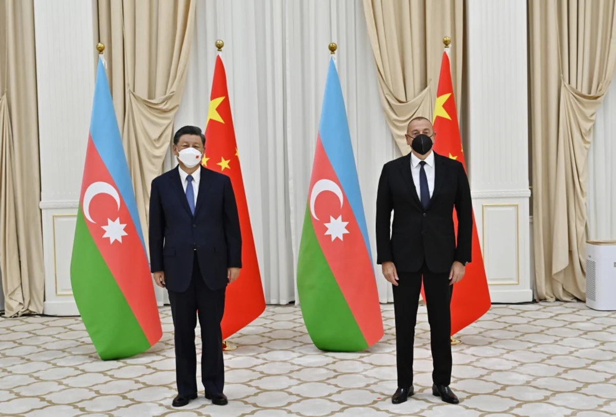 Президент Ильхам Алиев встретился в Самарканде с председателем КНР