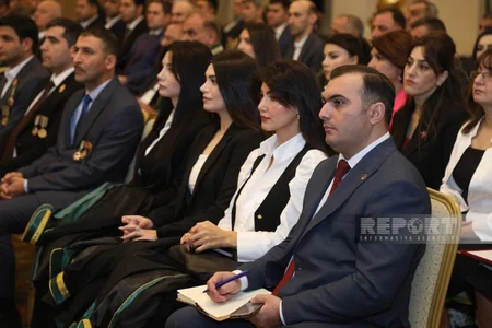 Vəkilliyə namizədlər and içib, müvafiq qərarlar qəbul edilib