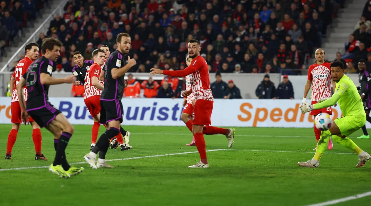 “Bavariya” klubu Almaniya futbol tarixinə düşüb
