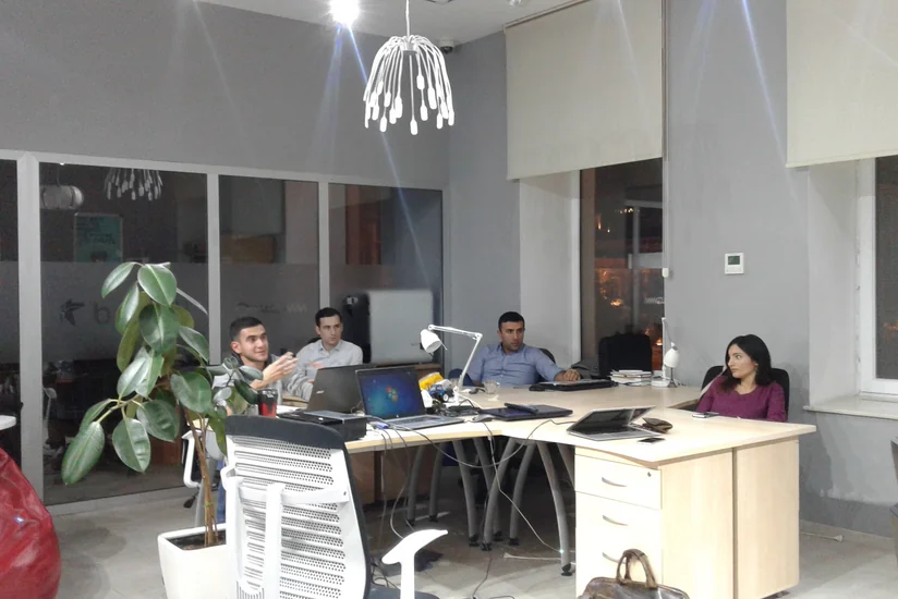 Bakcell şirkəti developerlər üçün “Pitçinq” üzrə master-klass təşkil edib