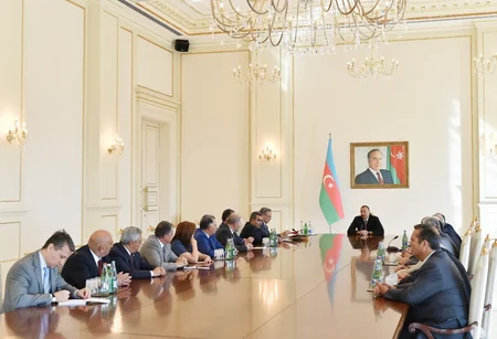 ​Prezident İlham Əliyevə Mətbuat Şurasının xüsusi mükafatı təqdim olunub - ƏLAVƏ OLUNUB