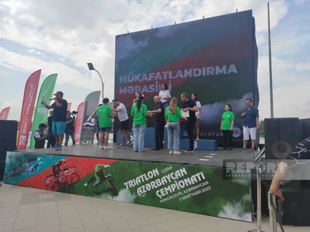 Triatlon üzrə Azərbaycan çempionatının mükafatlandırma mərasimi keçirilib