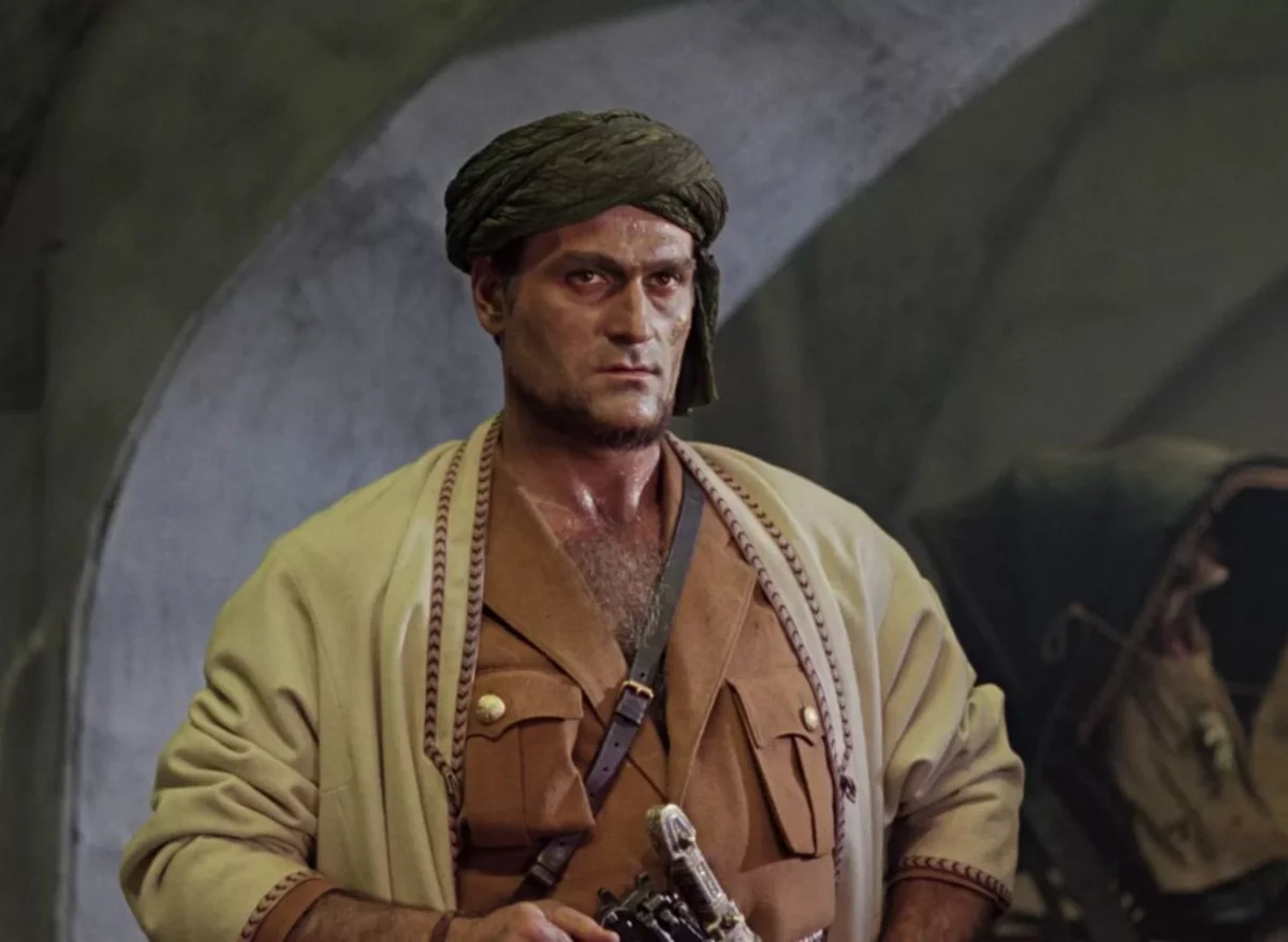 Səhranın bəyaz günəşi filminin məşhur aktyoru xəstəxanaya yerləşdirildi
