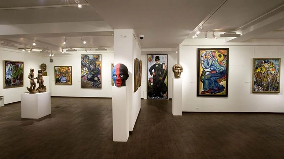 Azerbaijani artists attend international art exhibition in Tbilisi