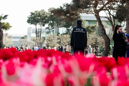 DİN: Bayram günlərində insanların sıx toplaşdığı yerlərdə polis naryadlarının sayı artırılacaq