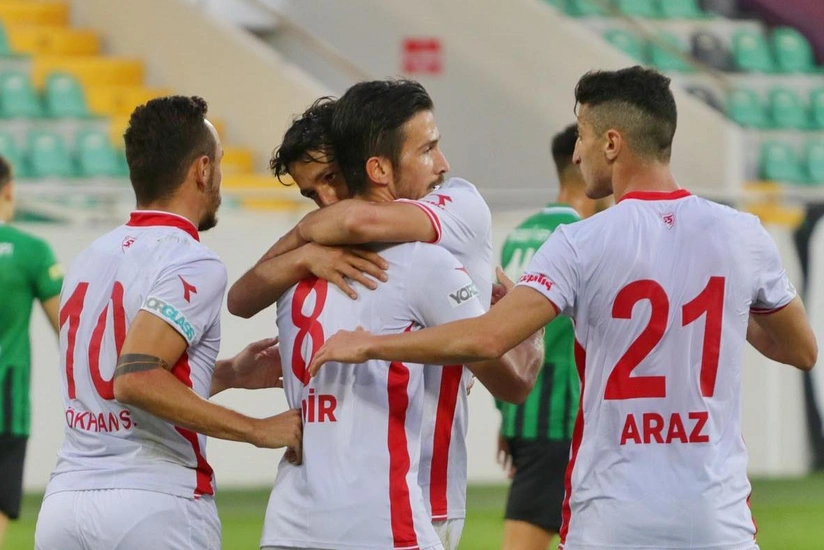 Azərbaycanlı futbolçunun klubuna transfer qadağası qoyula bilər