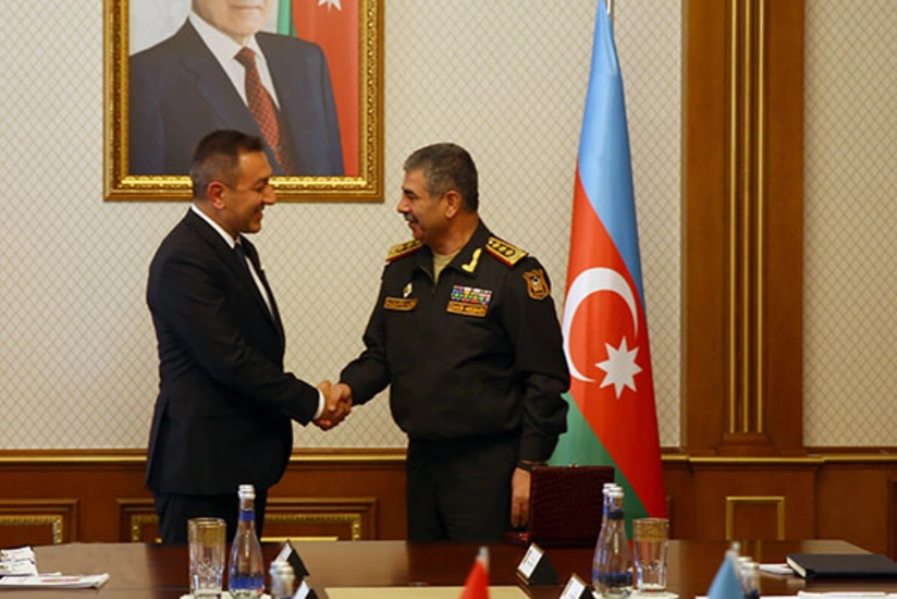 Zakir Həsənov Türkiyə müdafiə nazirinin müavinini təltif edib