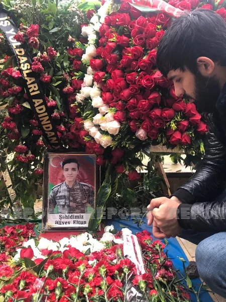 19 yaşlı şəhidin atası: Döyüş yoldaşları deyirlər ki, Eltun düşmənə qan uddururdu