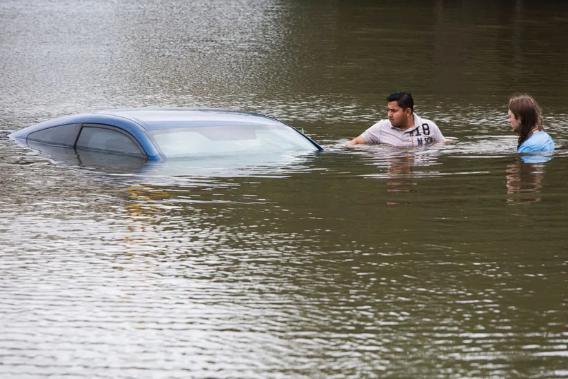ABŞ-da yük maşınının qəzaya uğraması nəticəsində 9 hərbçi ölüb