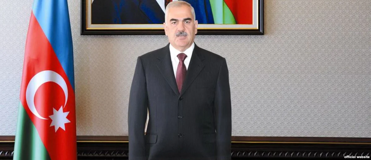 Vasif Talıbov Naxçıvan Dövlət Baytarlıq Xidmətinin rəisini fəxri adla təltif edib