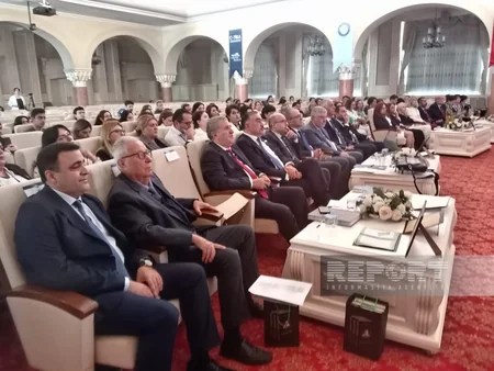 В Анкаре состоялись международный симпозиум и художественный вечер по случаю 530-летия поэта Физули
