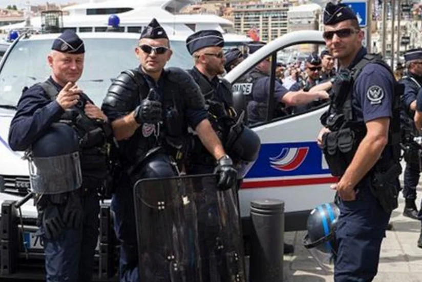 İngiltərə yığmasının azarkeşi kütləvi toqquşmada iştirak etdiyi üçün həbs cəzası alıb