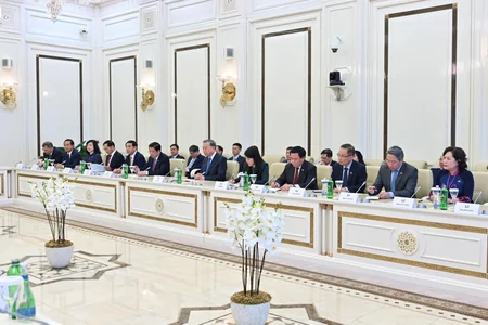 Sahibə Qafarova vyetnamlı həmkarını Azərbaycana səfərə dəvət edib