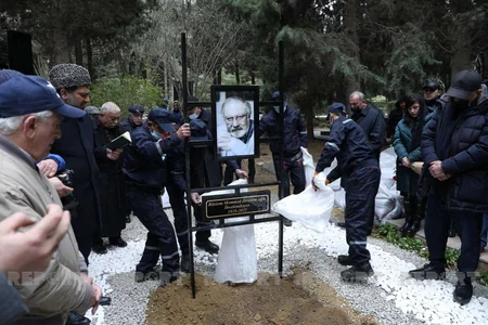 Xalq yazıçısı Rüstəm İbrahimbəyov I Fəxri xiyabanda dəfn edilib - YENİLƏNİB-8