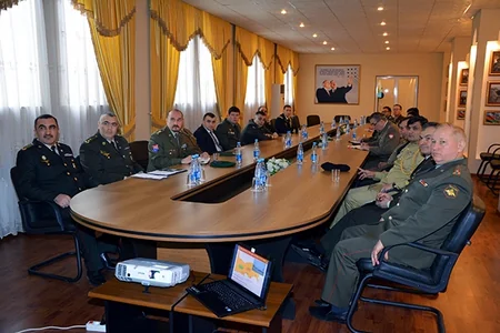 Аккредитованные в страну военные атташе посетили специальные учебные заведения