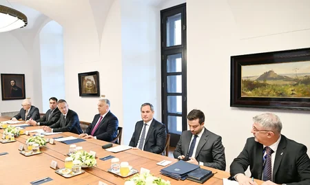 Budapeştdə Azərbaycan Prezidentinin Macarıstanın Baş naziri ilə geniş tərkibdə görüşü olub - YENİLƏNİB