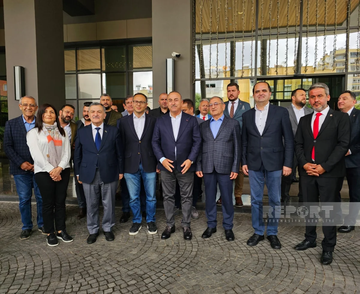 YAP nümayəndə heyəti Antalyada Türkiyə XİN başçısı ilə görüşüb
