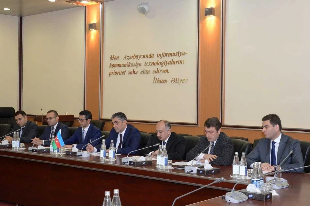 Azərbaycanla Ukrayna arasında beynəlxalq yükdaşımaların həcminin daha da artırılması ilə bağlı addımlar müzakirə olunub