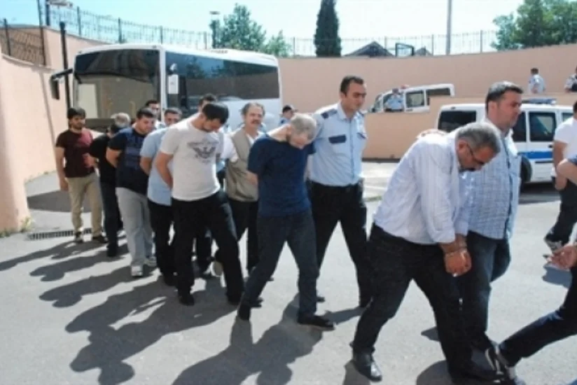 ​Türkiyədə qanunsuz dinləmələrlə bağlı daha 17 polis saxlanılıb