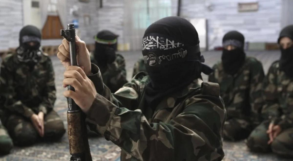 İslam Dövləti yaraqlıları arasında Qazaxıstandan 150 qadın var