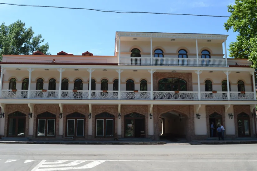 Tbilisidə Novruz bayramına həsr olunmuş Bahar rəngləri adlı sərgi açılıb