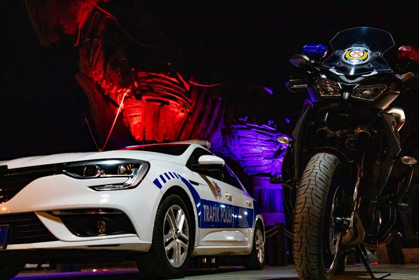 Türkiyədə ağır yol qəzasında 13 nəfər xəsarət alıb