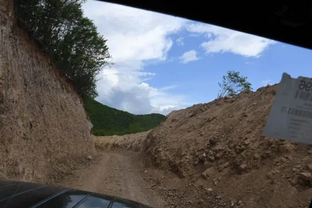 Elchin Guliyev visits state border with Armenia