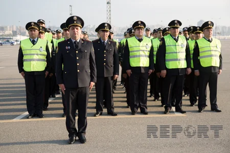 BŞBPİ-nin rəisi Mirqafar Seyidov yol polislərininin sıra baxışını keçirib - FOTO