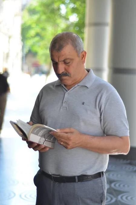 Yazıçı Rövşən Yerfinin yeni kitabının imza günü keçirilib