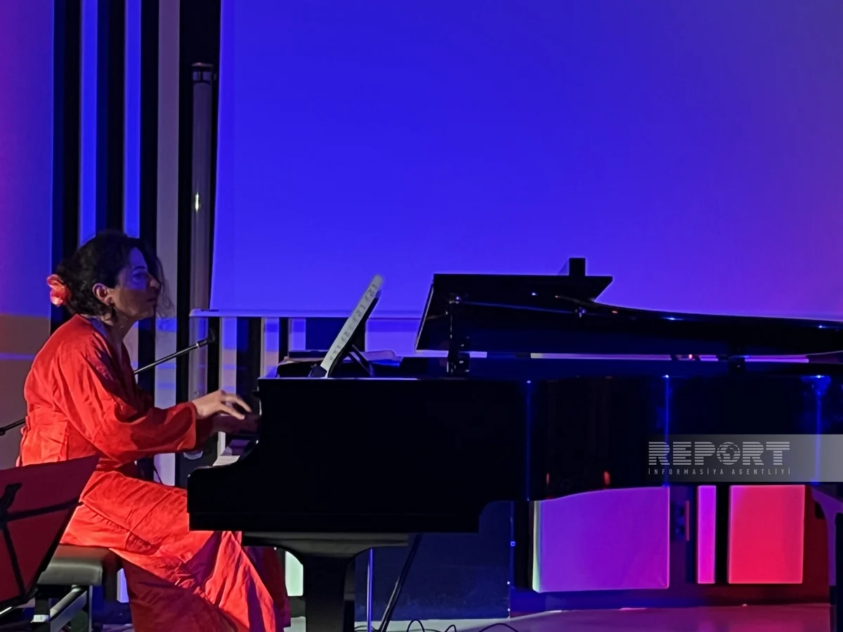 Parisdə incəsənət tədbirində Azərbaycanın görkəmli musiqiçilərinin əsərləri ifa edilib