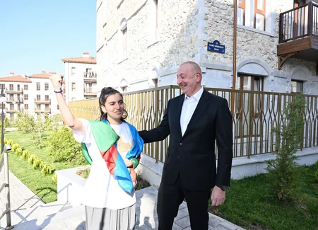Azərbaycan, Özbəkistan və Qırğızıstan prezidentləri Şuşada gəziblər - YENİLƏNİB