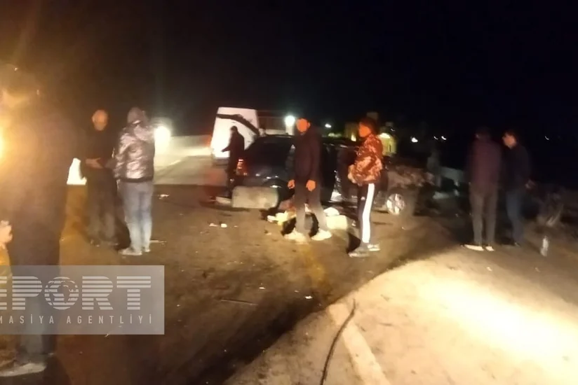 В Сальяне произошло тяжелое ДТП с участием грузовика, есть погибший и пострадавшие