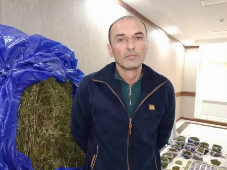 Polis əməliyyat keçirdi, keçmiş məhkum saxlanıldı