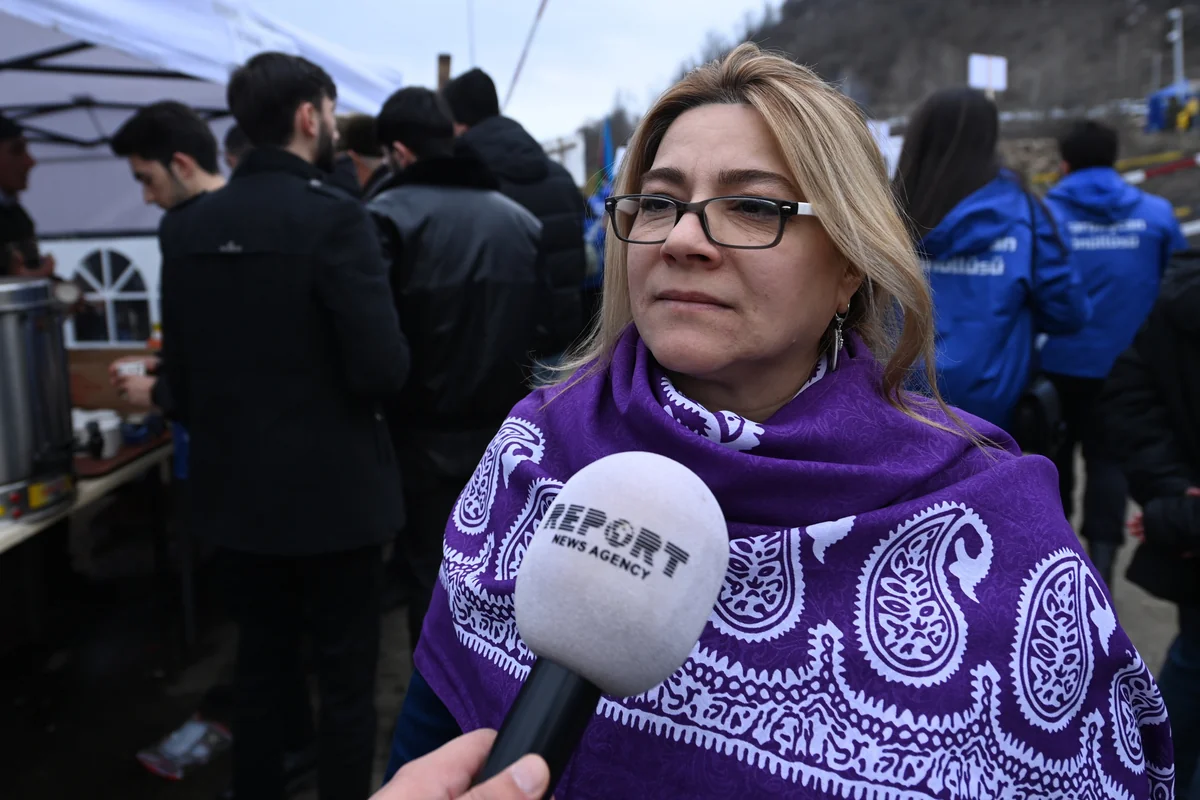 Protestors on Shusha-Khankandi: We will stay here until our demands are satisfied