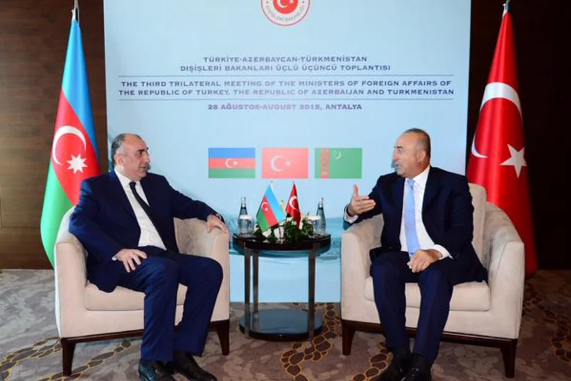 Elmar Məmmədyarov Türkiyənin xarici işlər naziri ilə görüşüb