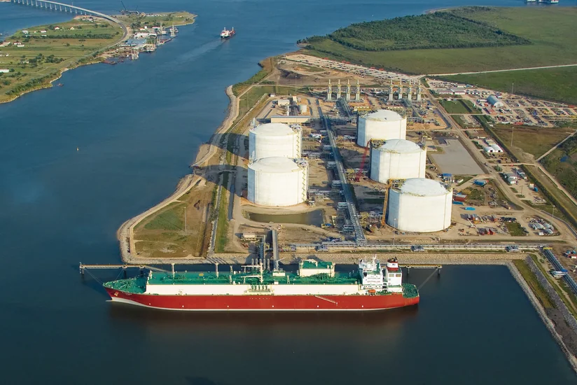 Shell drops out of major US LNG project