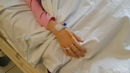 Sumqayıtda aşan ağacın altında qalan məktəbli qız ağır xəsrət alıb