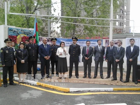 Yol hərəkəti qaydalarını yadda saxla və riayət et mövzusunda tədbir keçirilib