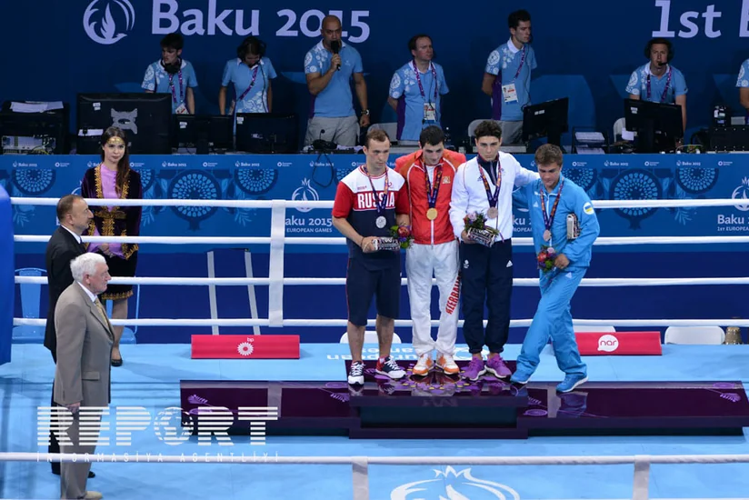 Prezident İlham Əliyev Bakı 2015də qalib gələn Pərviz Bağırova qızıl medalı təqdim edib - FOTO