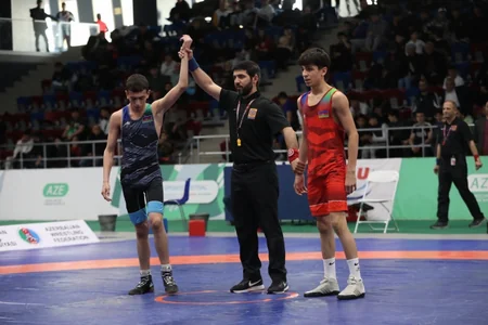 Güləş üzrə yeniyetmələr arasında Azərbaycan çempionatına yekun vurulub