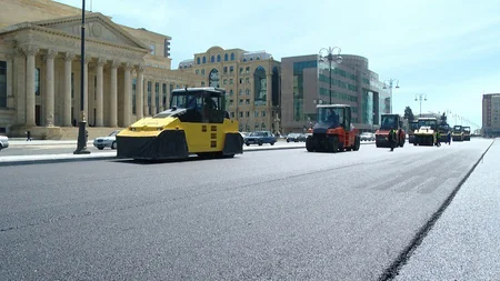 Yusif Səfərov küçəsində 12 min kv. metr sahəyə yeni asfalt-beton örtüyü döşənib - VİDEO