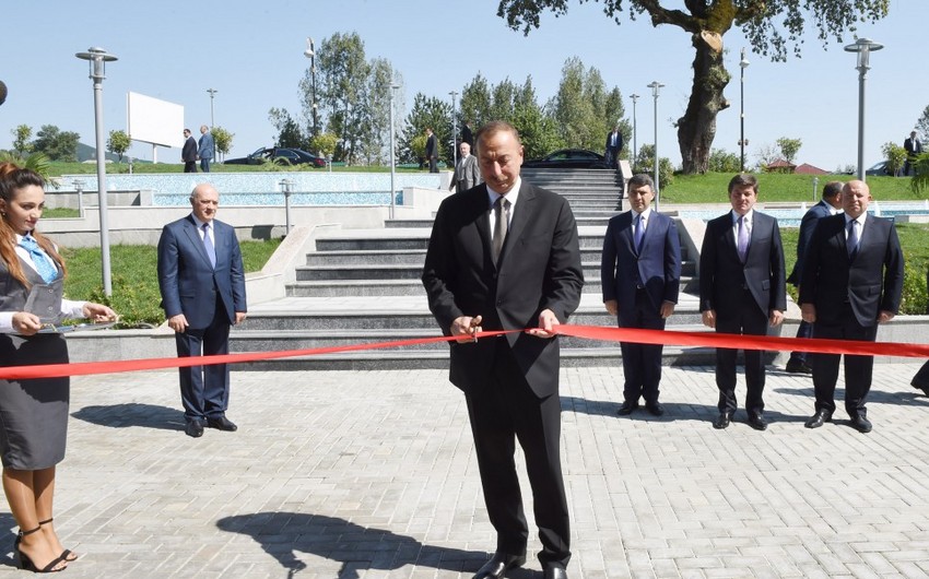 Prezident İlham Əliyev Qəbələ regional “ASAN xidmət” mərkəzinin açılışında iştirak edib