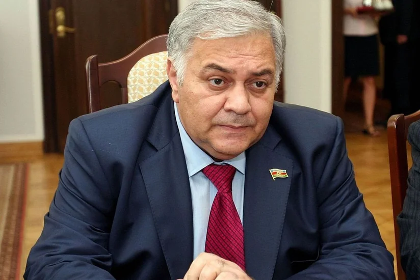 Oqtay Əsədov “Təhsil haqqında” qanun ətrafında yaranan anlaşılmazlığa aydınlıq gətirib