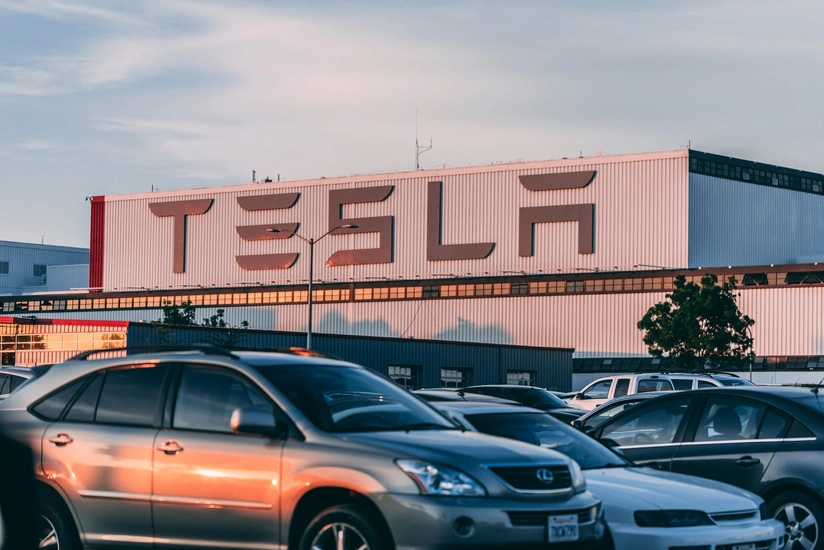 “Tesla”nın xalis mənfəəti 27 dəfədən çox artıb