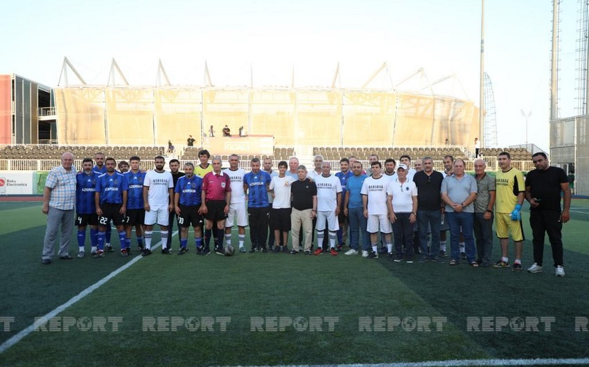 Futbol veteranları arasında Qarabağ Azərbaycandır! şüarı ilə oyun keçirilib