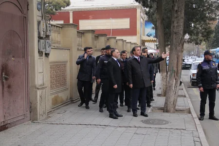 Gəncədə qanunsuz küçə ticarəti ilə bağlı reyd keçirilib